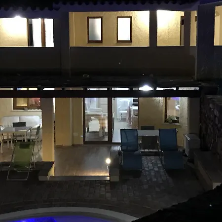 Alojamento de Acomodação e Pequeno-almoço Cala Caterina Bay *